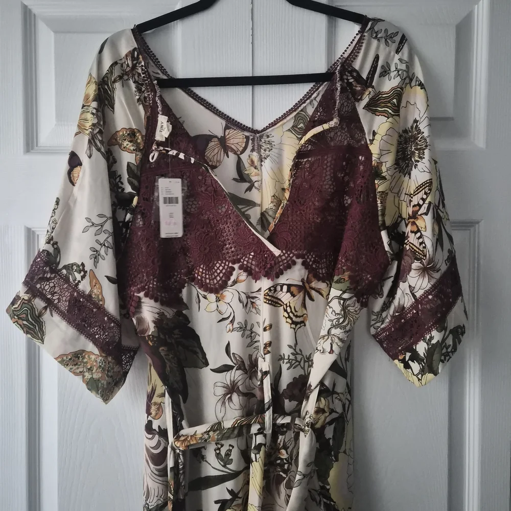 NWT Anthropolgie Floral Jumpsuit with Lace Trim - Picture 5 of 8